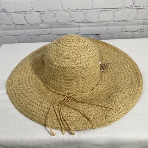 Royal Road Trading Co Yellow Straw Sea Shell Accent Straw Sun Hat One Size EUC - Picture 1 of 6